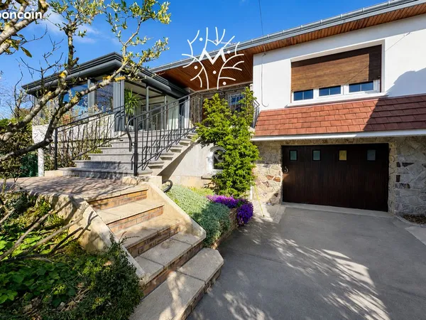 Maison 5 pièces 142 m²
