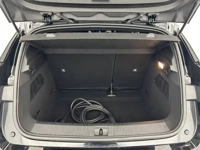 Renault Megane e-tech ev60 220 ch super charge — photo 27