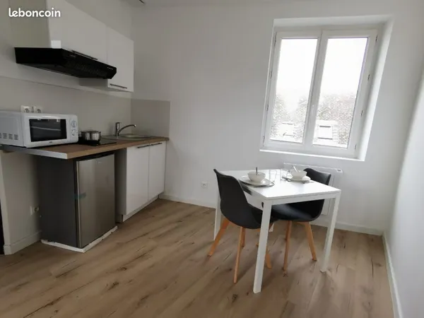 Studio 1 pièce 18 m²