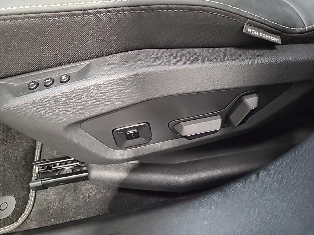 Peugeot 3008 hybrid 145 e-dcs6 gt — photo 24