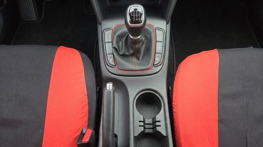 Hyundai Kona 1.6 CRDI 115 - Business – 2019 – 114104 km – Diesel – Boîte Manuelle — photo 3