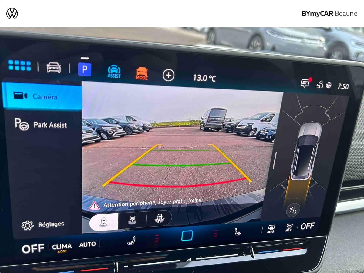 Volkswagen T-Roc 1.5 eTSI EVO2 Hybrid 150 ch DSG7 — photo 29