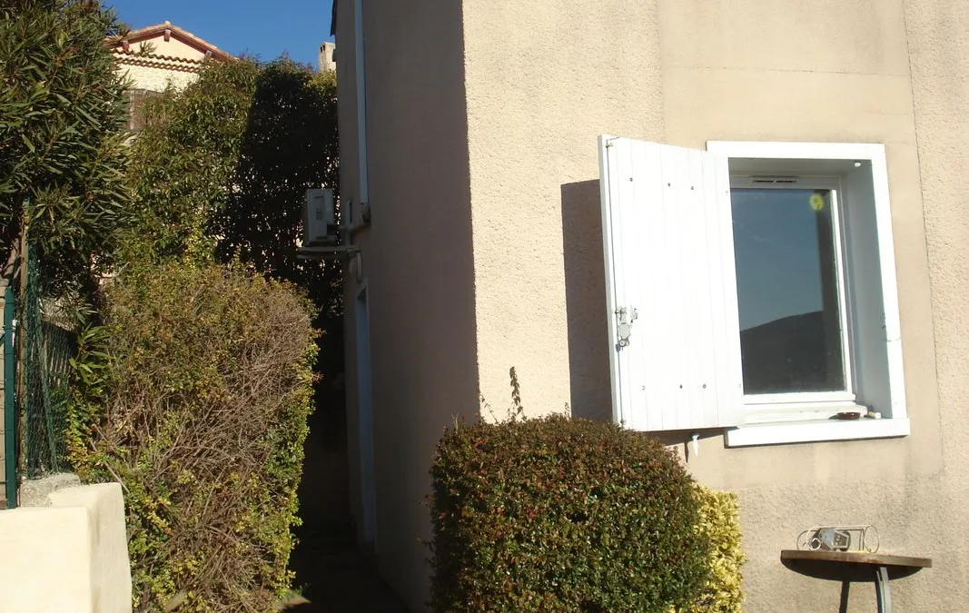 Photo 3