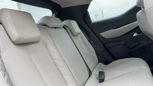 DS DS3 Crossback 1.2 PureTech 130 EAT8 - Grand Chic – 2019 – 93114 km – Essence – Boîte Automatique — photo 32