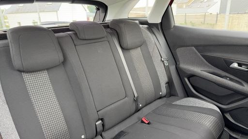 Peugeot 3008 1.6 BlueHDi 120 - Active Business – 2017 – 169986 km – Diesel – Boîte Manuelle — photo 37