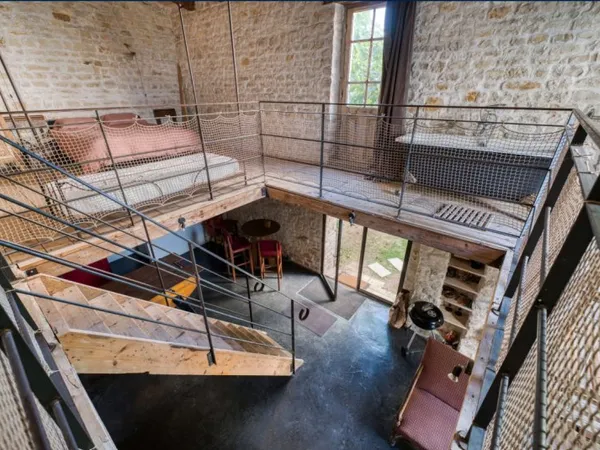 Vends jolie maison de village à Sainte-Marie-la-Noue 210m²
