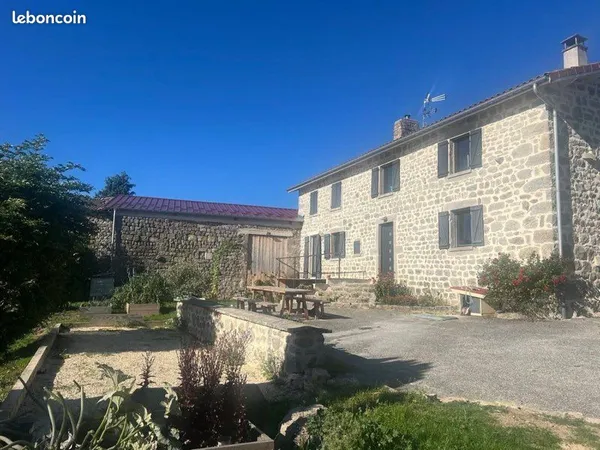 Maison avec dépendance