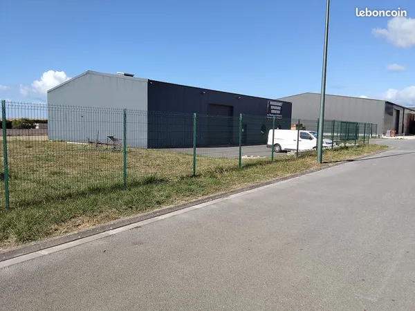 Bâtiment professionnel à louer