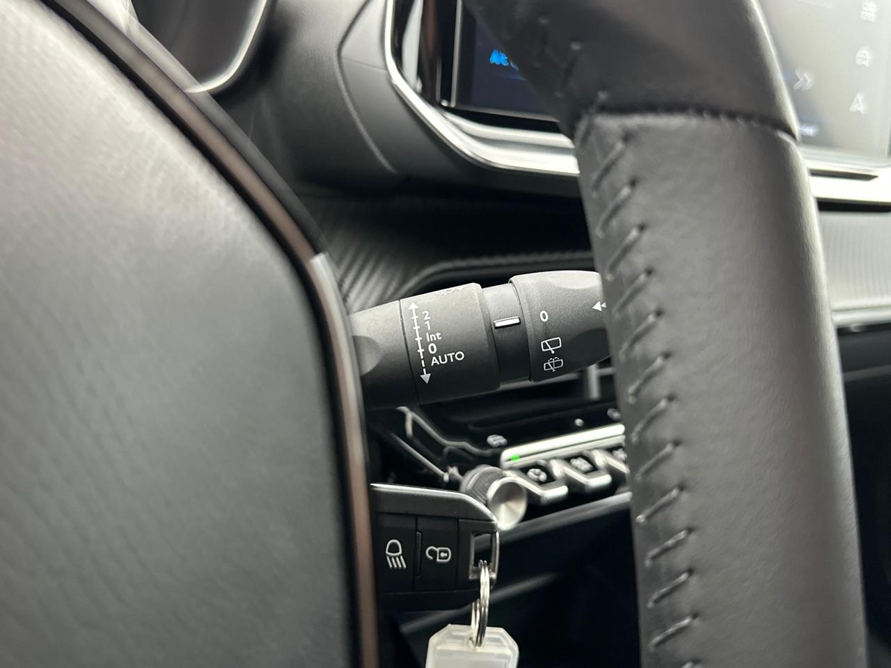 Peugeot 2008 100 s&s bvm6 style — photo 20