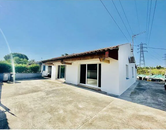 Maison de plain-pied 4 pièces 93 m²