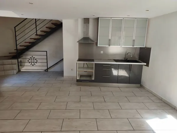Appartement de 50m2 à louer sur Vias