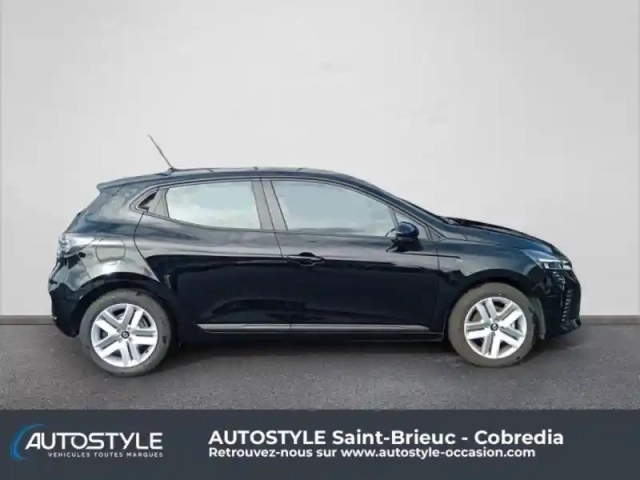 Renault Clio 1.5 dci 100ch evolution — photo 20
