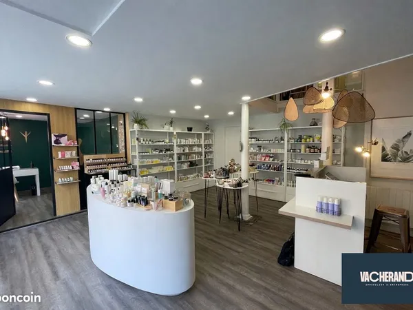 Local commercial 120 m² Lille
