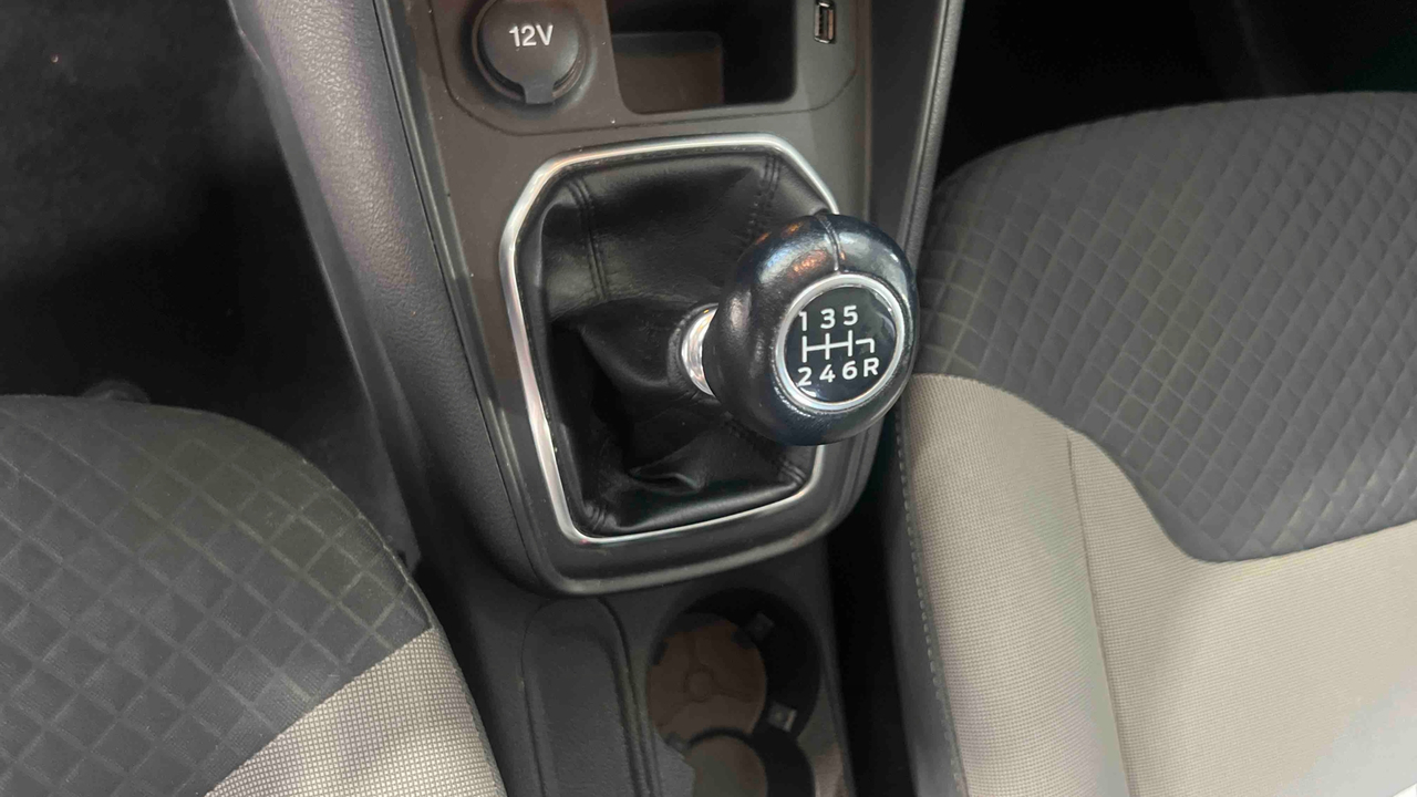 Ford Tourneo Courier 1.0 E 100 BV6 S&amp;S — photo 18