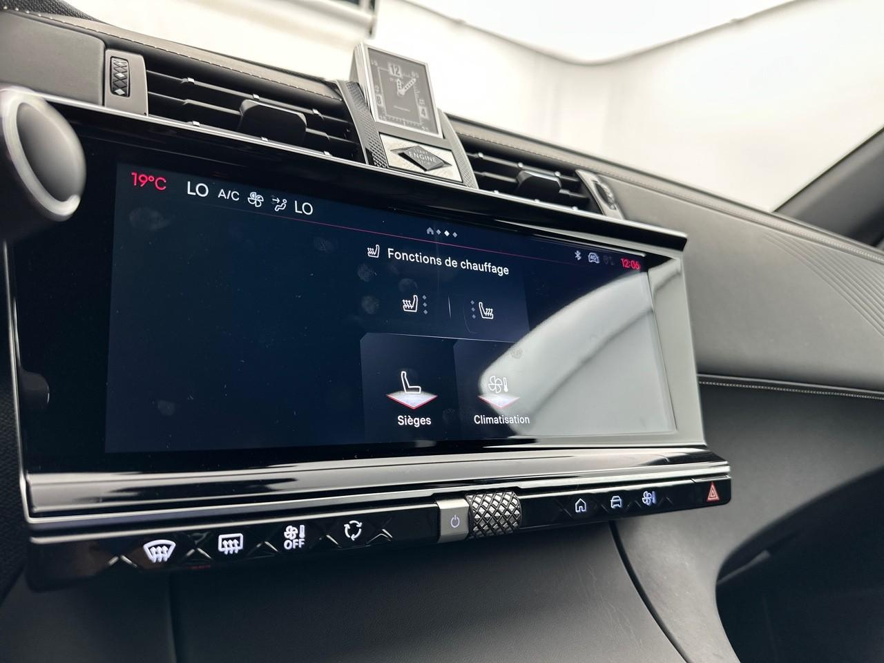 Ds Ds 7 crossback hybride rechargeable e-tense 360 eat8 4x4 performa — photo 25
