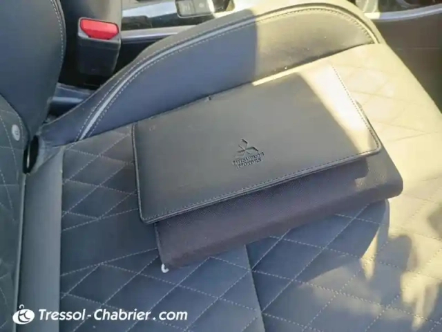 Mitsubishi Outlander 2.4l phev twin motor 4wd instyle — photo 16