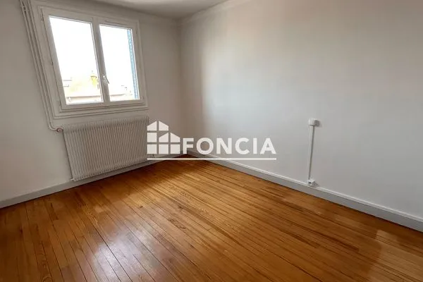 Appartement 4 pièces 63 m²