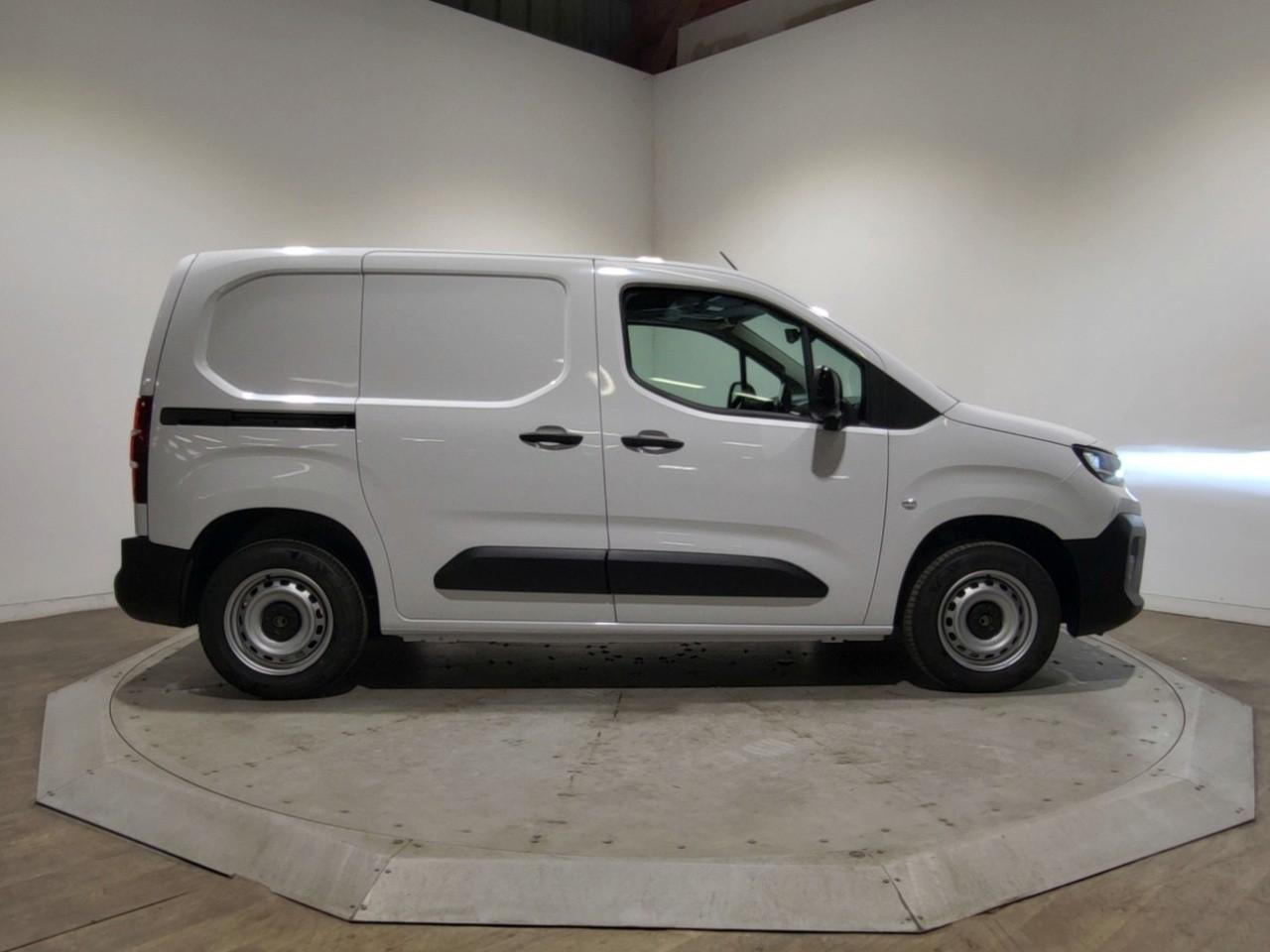 Citroën Berlingo van m diesel 100 ch manuelle — photo 6