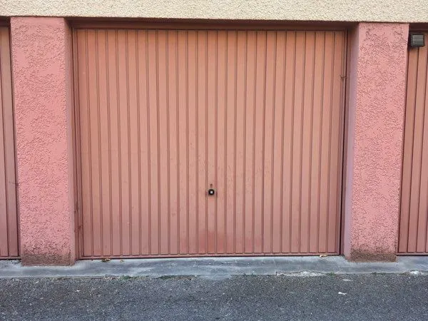 GARAGE BOX FERMÉ 15 m² - SAINT-RAPHAËL