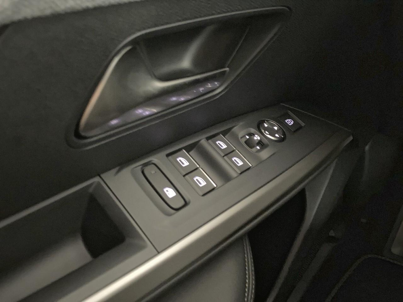 Peugeot 3008 hybrid 145 e-dcs6 gt — photo 20
