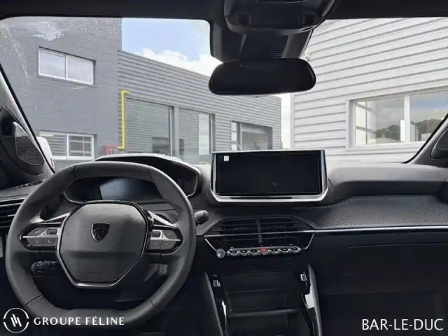 Peugeot 208 e- 136ch 50 kwh envy — photo 8