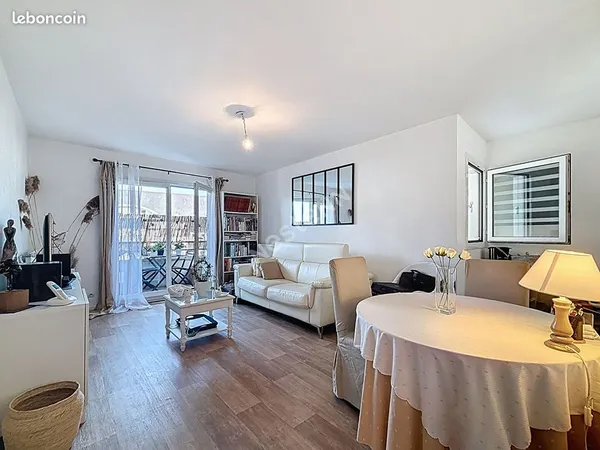 Grand appartement 2 pièces (51m²), quartier Velpeau à Tours proche de la gare + 2 parkings sécurisés