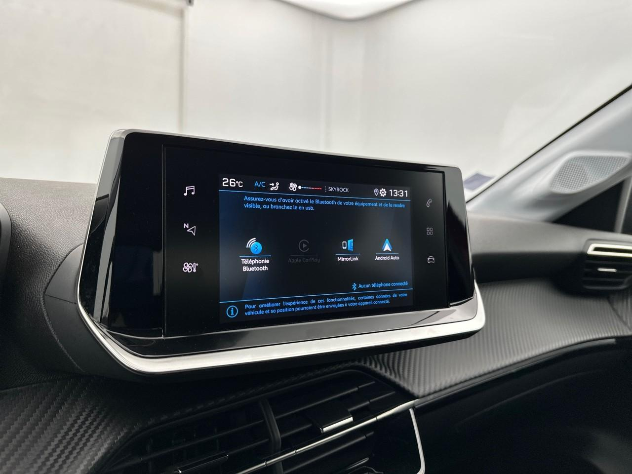 Peugeot 208 puretech 75 s&s bvm5 style — photo 23