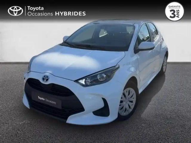 Toyota Yaris 116h dynamic 5p mc24