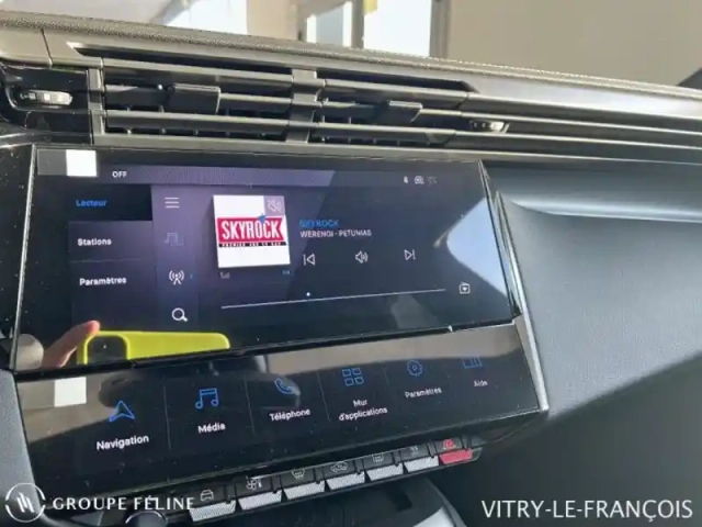 Peugeot 308 sw plug-in hybrid 225ch gt e-eat8 — photo 12
