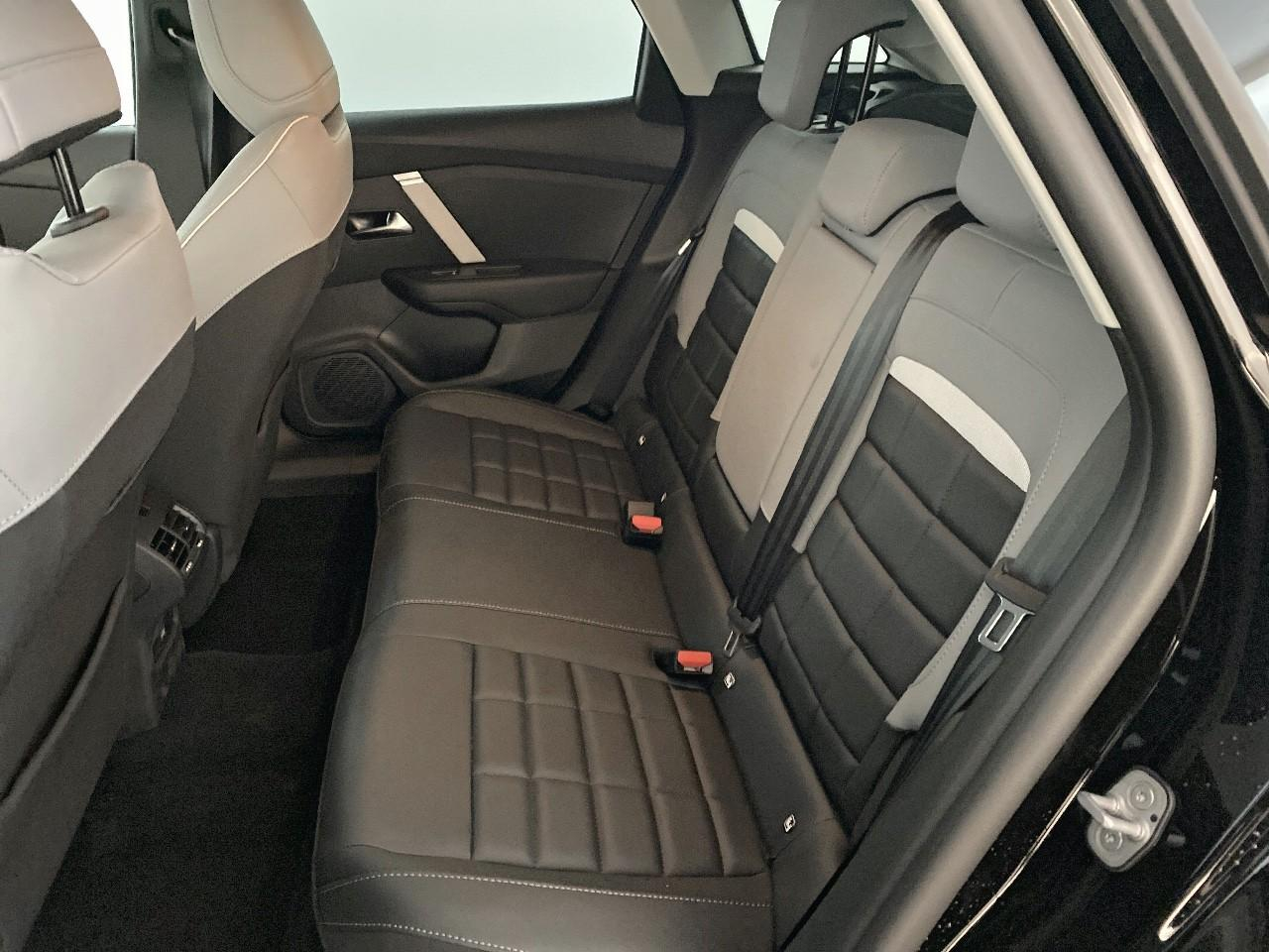 Citroën C4 hybride 145 ch e-dcs6 max — photo 10