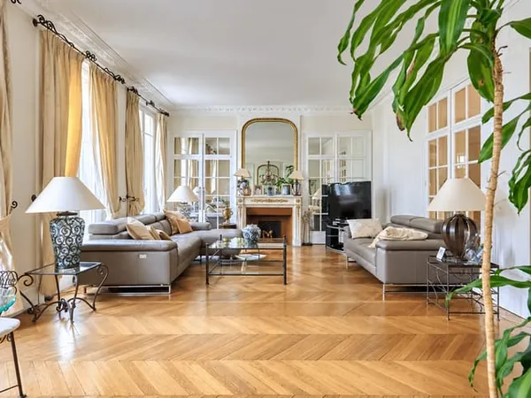 Appartement 5 pièces 148 m²