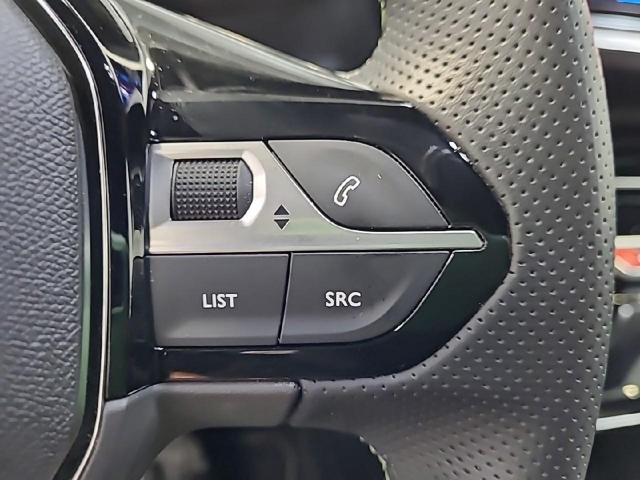 Peugeot 2008 electrique 54 kwh 156 ch gt — photo 21