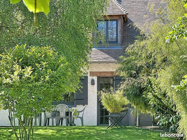 Maison 8 pièces 200 m²