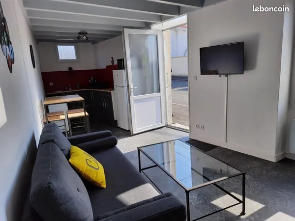 Maison de ville de 42 m2 entièrement meublée - Quartier du Champ de Foire