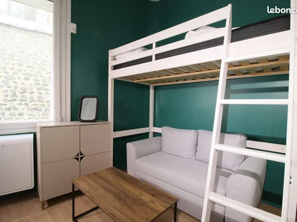 Studio 1 pièce 12 m²