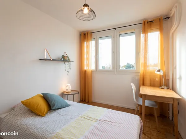 Chambre individuelle en colocation