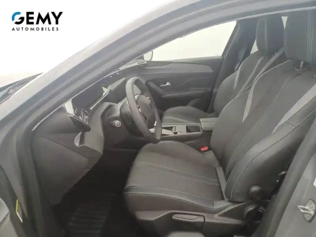 Peugeot 308 hybrid 145 e-dcs6 — photo 9