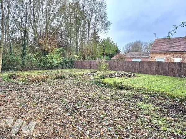 Terrain 400 m²