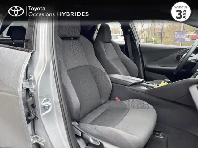Toyota C-Hr 2.0 hybride rechargeable 225ch design ng23 — photo 6