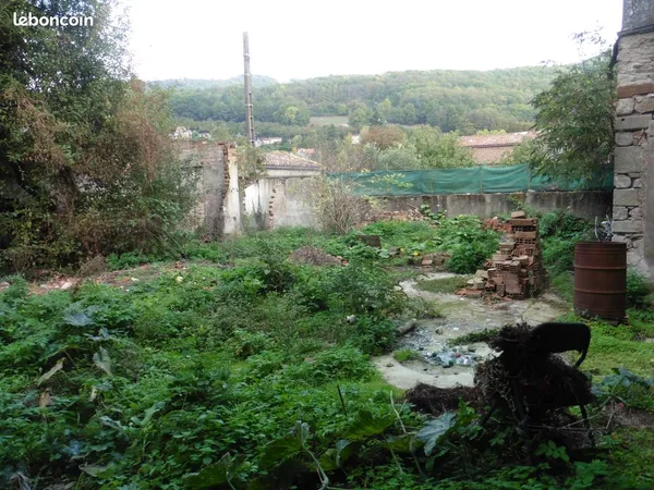 Terrain constructible Zone UB - ruine d'ancienne Usine centre Labastide Rouairoux