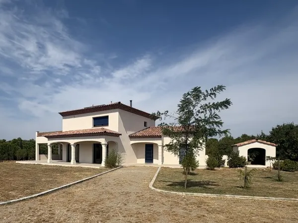 Maison 5 pièces 180 m²