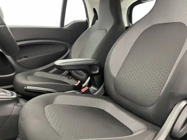 Smart Fortwo coupé 82 ch — photo 57