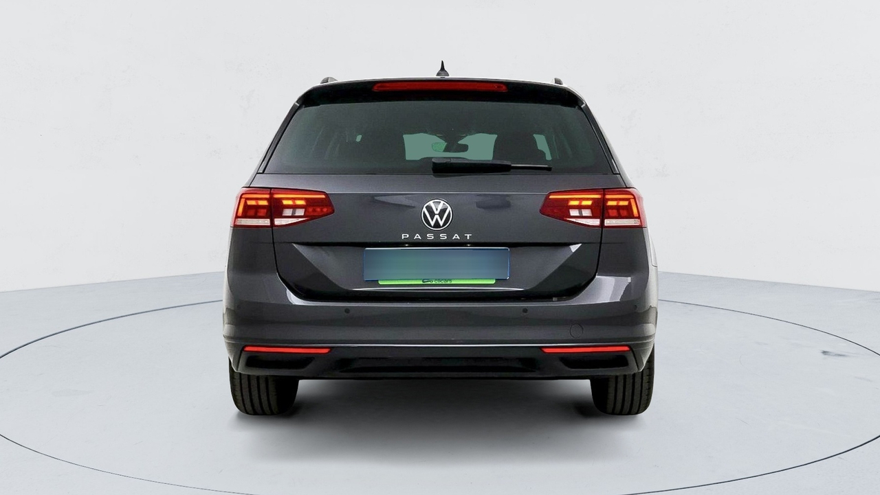 Volkswagen Passat SW — photo 4