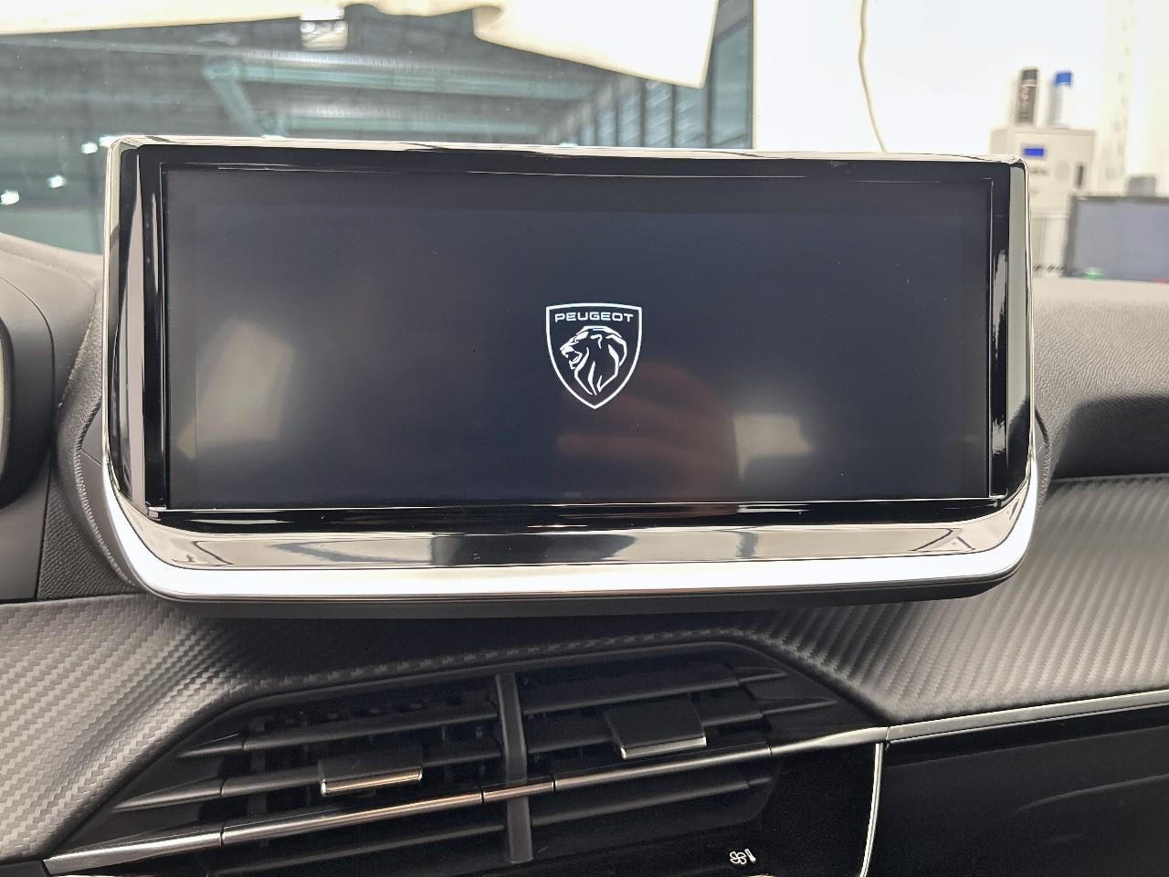 Peugeot 2008 hybrid 136 e-dcs6 active — photo 11