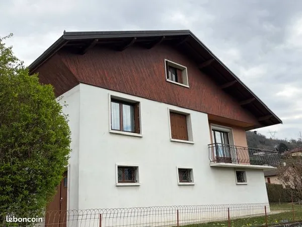 Venthon - maison - 3 chambres -gros potentiel