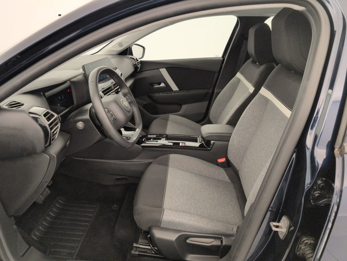 Citroën C4 — photo 16