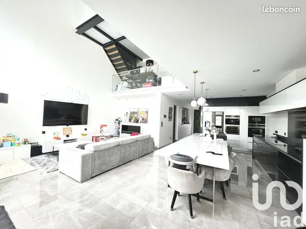 Propriété 6 pièces 155 m²
