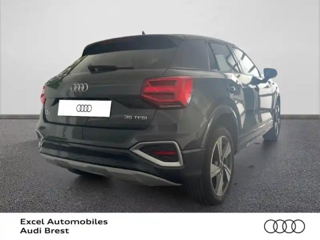 Audi Q2 35 tfsi 150ch design s tronic 7 — photo 4