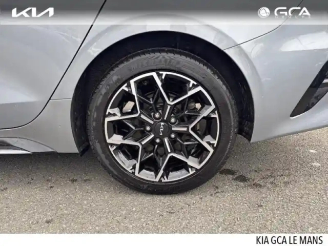 Kia Ceed pro 1.5 t-gdi 160ch gt line dct7 — photo 4