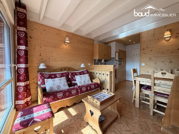Charmant duplex avec balcon plein Sud au coeur du village
